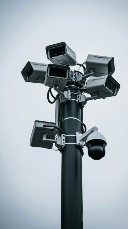 black-and-gray-camera-stand.jpg black and gray camera stand